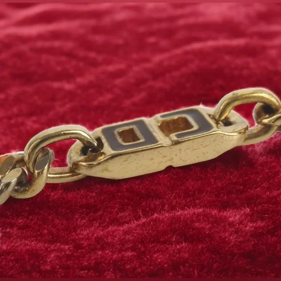 DIOR Signature Logo Chain Necklace 😍❤️
